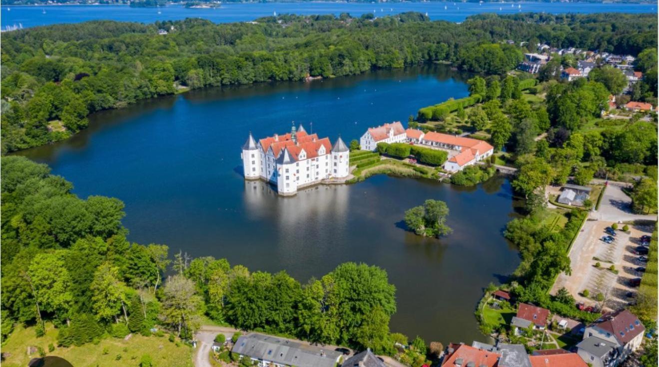 Ferienwohnung Am Schlosspark Glücksburg Exterior foto